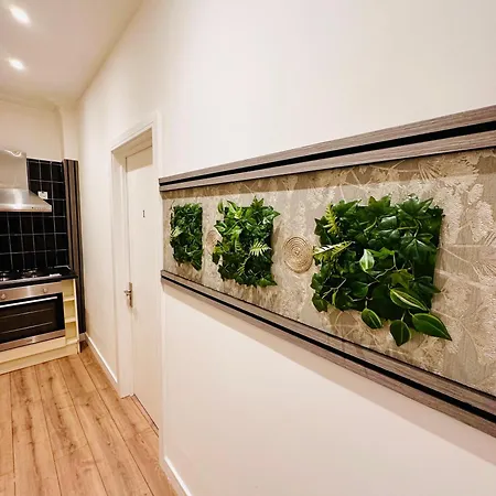 R2 - Elegant Private Opposite Queen Elizabeth Hospital - Harborne Pensjonat *